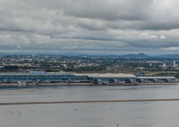 Aeroporto de Porto Alegre reabrirá parcialmente para voos em outubro
