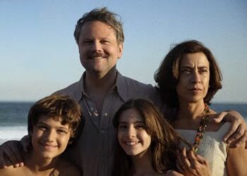 Fernanda Torres e Walter Salles vencem Prêmios Platino por “Ainda Estou Aqui”