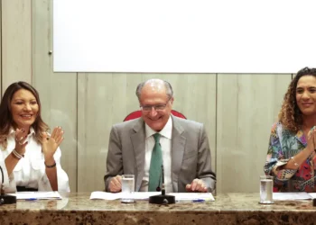 Estudo revela desigualdade racial entre empresas de comércio exterior