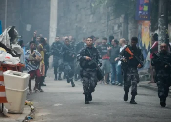 PM do Rio combate crimes no Alemão e no Complexo da Penha