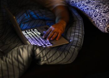 Mau humor e falta de foco podem indicar distúrbios do sono