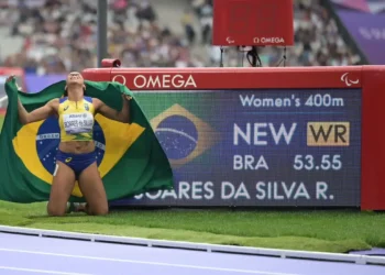 Atletismo brasileiro abre o sábado com quatro medalhas