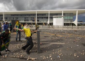 STF condena mais 29 réus pelos atos golpistas de 8/1