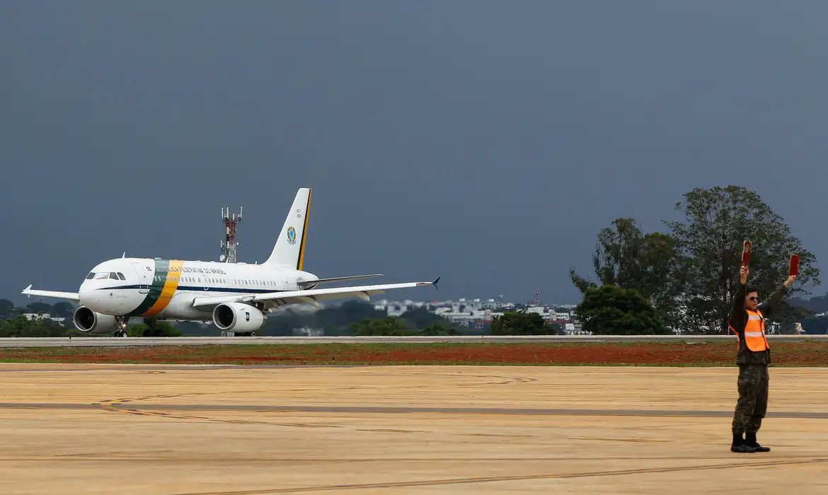 Decreto que zera imposto sobre combustível de aviação é publicado