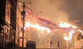 SP: balão cai, pega fogo e causa transtornos na zona leste da capital