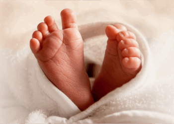 Anvisa autoriza registro de vacina que previne bronquiolite em bebês