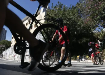 Produção de bicicletas convencionais cai, mas a das elétricas aumenta
