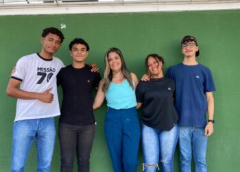Estudantes da rede estadual do interior da Bahia desenvolvem sacolas de bioplástico feito com sisal