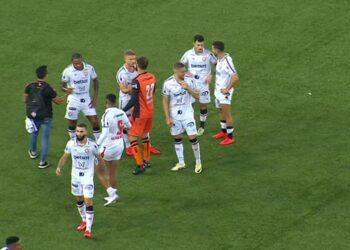 Copa do Brasil: Vitória tenta resistir, mas perde para o Botafogo