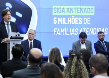 Mais de 5 milhões de famílias do CadÚnico receberam antenas digitais