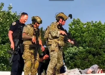 FBI identifica atirador que tentou matar Donald Trumpo