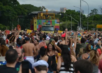 Carnaval de Salvador começa hoje celebrando 40 anos do Axé
