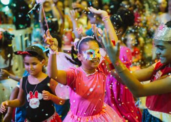 Carnaval 2025: Atrações gratuitas para todas as idades começam esse sábado (01) no Folia no Parque