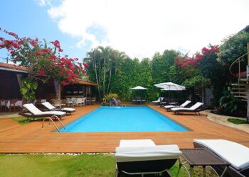 Um refúgio encantador para a Semana Santa em Prado, Bahia