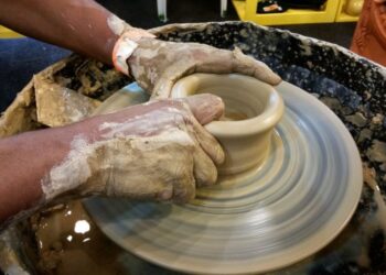 Sebrae promove evento para celebrar Dia do Ceramista com exposição e palestras
