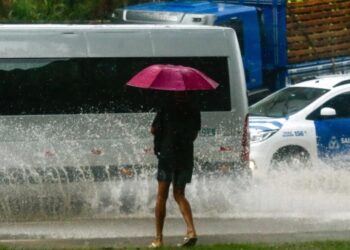 Chuva intensa atinge Salvador nas últimas 12 horas; Defesa Civil mantém alerta