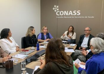 Bahia discute iniciativas para ampliar acesso a especialistas com Ministério da Saúde, OPAS e Conass