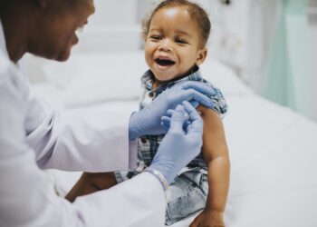 Aumento de casos de meningite na Bahia acende alerta para importância da vacinação