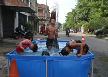 Crianças e adolescentes sofrem com mudanças climáticas, alerta Unicef