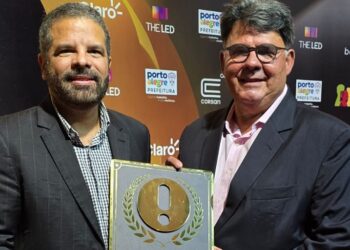 Plataforma de serviços BA.GOV.BR vence prêmio iBest pelo segundo ano, por voto popular