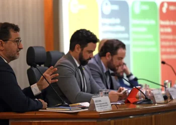 Equipe econômica detalha medidas para cortar R$ 26 bi em gastos