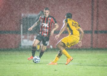 Vitória decepciona a torcida e fica no empate com lanterna Sport, no Barradão