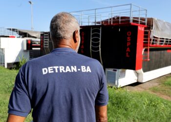 Detran fará teste de alcoolemia em motoristas de trio elétrico antes e depois dos desfiles nos circuitos do Carnaval