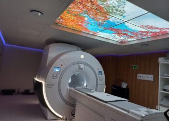 Homem morre após ser puxado por máquina de ressonância magnética em clínica nos EUA
