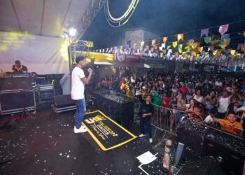 Camaçari: festejos juninos em homenagem a São João animam bairros da sede do município