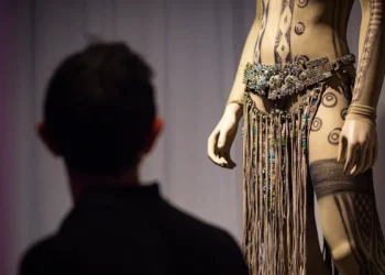 Exposição em SP celebra 50 anos de carreira solo de Ney Matogrosso