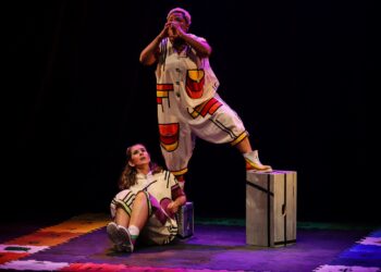 “Meninas Contam a Independência” faz última apresentação no Teatro SESI Rio Vermelho