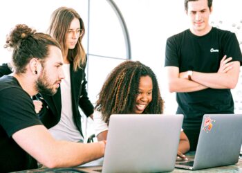 Pesquisa revela perfil dos profissionais baianos de comunicação nesta sexta-feira (26)