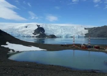 Gelo nas regiões polares atinge a menor extensão já registrada