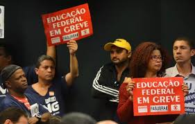 Governo apresenta nova proposta para técnicos da educação federal