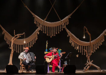 ​Saulo inicia turnê do show “Dançando com o Tempo” na Concha Acústica do Teatro Castro Alves