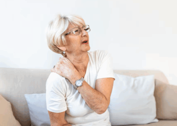 Fibromialgia: doença crônica tem tratamento e ganha atenção no Dia de Conscientização