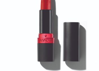 Avon reverte 100% do lucro das vendas de produtos selecionados em ações contra violência de mulheres e meninas