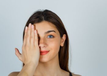 Saúde da mulher: doenças oculares atingem mais o público feminino e oftalmologistas explicam os motivos