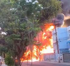 Chame-Chame: incêndio atinge unidade de rede de supermercados