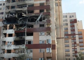 Irã lança onda de ataques contra Israel