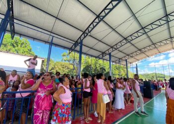 Prefeitura de Itaparica promove evento com atendimento de saúde, atividades de lazer e beleza em comemoração ao Dia da Mulher