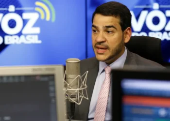 Aposentados não precisam acionar justiça por valores do INSS, diz AGU