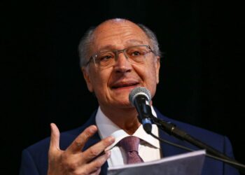Alckmin diz que setor automotivo investirá R$ 100 bilhões até 2029