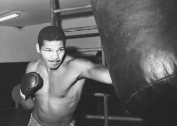 Morre Maguila, ex-peso-pesado e lenda do boxe brasileiro, aos 66 anos