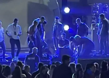 Marrone sofre acidente durante show em Goiânia