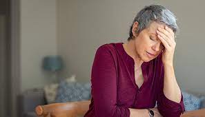 Climatério x menopausa: especialista explica a diferença