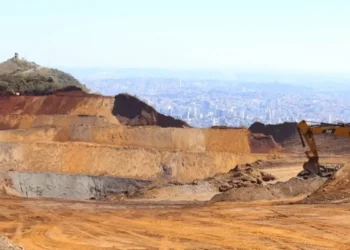 Acordo põe fim às atividades de mineradora em cartão postal de BH