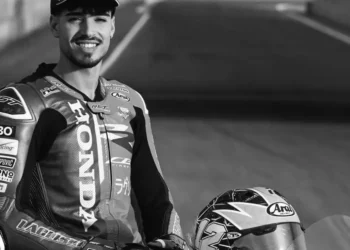 Motociclista da equipe Honda Laglisse morre aos 20 anos em treino na França