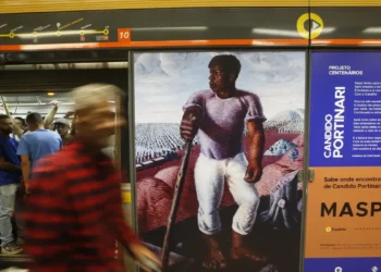 Estação abre mostra Parada Portinari no aniversário de São Paulo