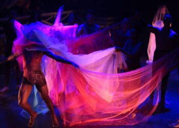 Inspirado nas encantarias dos rios da Amazônia, espetáculo ‘Na Beira’ chega à Salvador